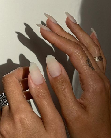 Long Nails Oval, Long Oval Nails, Hello Nails, Pretty Gel Nails, Oval Nails, Minimalist Nails, Dream Nails, Chic Nails, Types Of Nails