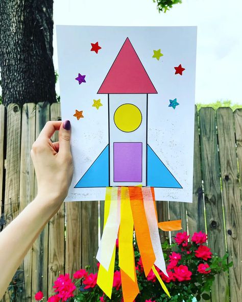 Rocket Ship Art Preschool, Space Ship Craft Toddlers, Easy Rocket Ship Craft, Rocket Shape Craft, Preschool Rocket Craft, Shape Rocket Ship Craft, Rocket Craft For Preschool, Universe Preschool Activities, Rocketship Craft Preschool