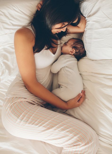 6 Fool-Proof Tips for the Entire Family to Get a Better Night’s Sleep Feeling Low, When You Sleep, Breastfeeding Tips, Baby Mama, Baby Safe, Mother And Baby, Baby Photoshoot, Three Kids, Baby Sleep