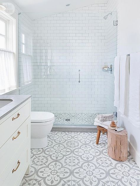 Rural references, rustic patinas, and classic details create fetching farmhouse bathrooms that stylishly tap into country comforts. These farmhouse bathroom designs smartly illustrate how you can… Gray Tile, Bathroom Vanity Decor, Subway Tiles Bathroom, Farmhouse Bathroom Vanity, Decor Baie, Modern Farmhouse Bathroom, Room Tiles, Bathroom Shower Tile, Trendy Bathroom