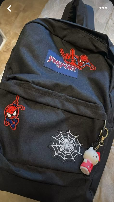 Spiderman Bag, Mochila Jansport, Studera Motivation, Spiderman Gifts, Spiderman Theme, Marvel Clothes, Spiderman Pictures, Clothing Diy, Iron On Applique