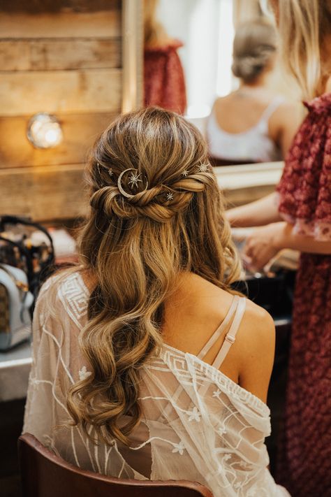 Half Up Half Down Wedding Hair for Bride with Moon and Stars Hairpiece Pampas Grass Floral Arrangements, Grass Floral Arrangements, Bridal Hair Half Up, Wedding Hair Half, Boho Wedding Hair, Celestial Wedding, Wedding Hairstyles Half Up Half Down, Wedding Hair Inspiration, Star Hair