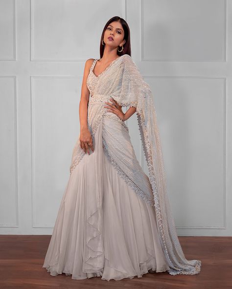 Ivory Lehenga Bridesmaid, Net Lehenga Designs Latest, Half Lehenga, Pearl Lehenga, Eastern Clothes, Ritika Mirchandani, Beautiful Lehengas, Lehenga Sari, Indian Fits