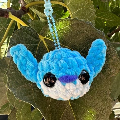 Stitch Crochet Keychain, Stitch Keychain, Crochet Keychain, October 20, Lilo And Stitch, Crochet Ideas, Amigurumi Pattern, Crochet Stitches, Crochet Amigurumi