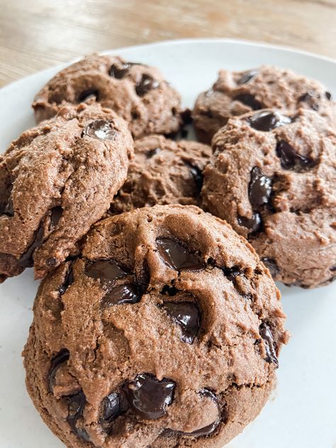 Espresso Chip Cookies, Chocolate Bowls, Ultimate Chocolate Chip Cookie, Mocha Cookies, Coffee Snacks, Mocha Chocolate, Chocolate Espresso, Cookie Time, Coffee Dessert