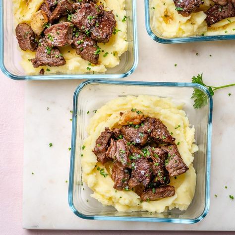 Garlic Butter Steak Bites with Mashed Potatoes for Meal Prep Ingredients: Mashed potatoes: 1.5 lb. potatoes (about 5 or 6 medium, Russet or Yukon Gold) 2 Tbsps clarified butter or ghee 1/4 cup milk of choice, I used cashew milk 1/4 cup plain... Garlic Butter Steak Bites, Butter Steak Bites, Meal Prep Healthy, Butter Steak, Garlic Butter Steak, Healthy Lunch Meal Prep, With Mashed Potatoes, Dinner Meal Prep, Easy Healthy Meal Prep