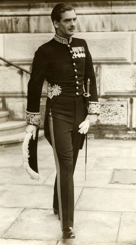 Anthony Eden Anthony Eden, Bespoke Pants, Mens Fahsion, Royal Navy Uniform, Uniform Men, Parade Dress, Rule Britannia, Military Costumes, British Gentleman