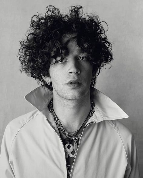 matty on Instagram: “@icon_elpais” The 1975 Poster, The 1975 Me, Matty 1975, Matthew Healy, Matt Healy, Tyler Blackburn, Matty Healy, Jamie Campbell, Jamie Campbell Bower