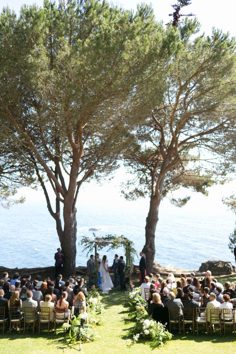 Northern California Coastal Wedding, Beach Wedding Venues California, Malibu Beach Wedding, Coastal Weddings, Ocean View Hotel, Wedding Locations California, Cliff Wedding, Wedding Posing, Wedding In California