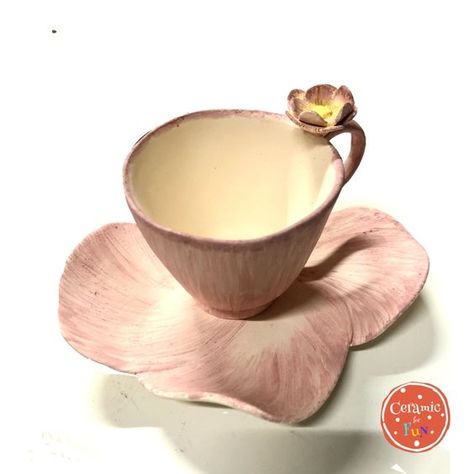 Flower Teacup, Slab Ceramics, Pottery Lessons, Polymer Clay Kawaii, Ceramic Tea Set, Ceramic Artwork, Diy Pottery, Ceramics Pottery Art, Clay Art Projects