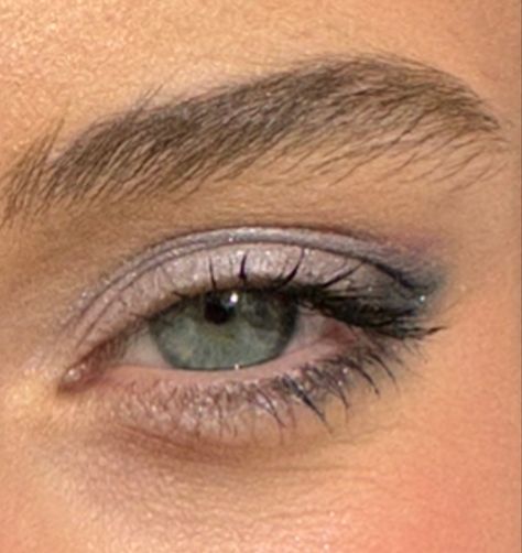 Grey Eyeliner Blue Eyes, Navy Eyeshadow Blue Eyes, Gray Eyeliner Blue Eyes, Eye Makeup For Blue Grey Eyes, Blue Grey Eyeshadow, Blue Eyeshadow Subtle, Light Grey Eyeshadow, Blue Grey Eyes Makeup, Blue And Grey Eyeshadow Looks