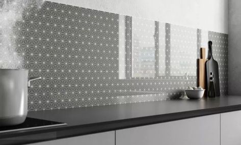 Summer Promotion Launched for Bushboard’s Vista Glass Splashback Kitchen, Acrylic Splashbacks, Printed Glass Splashbacks, London Brick, Gloss Kitchen, Laminate Worktop, Point Of Sale Display, Showroom Display, Traditional Tile