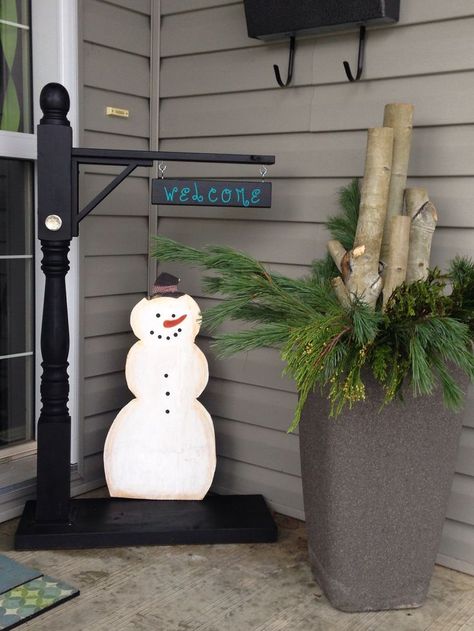 Crafts Made From Spindles | My front entry way! Made the sign stand from a stair spindle and some ... Spindle Projects, Landscape Timber Crafts, Rocking Chair Woodworking Plans, Wood Spindles, Spindle Crafts, Stair Posts, Lantern Stand, Stair Spindles, Chair Woodworking Plans