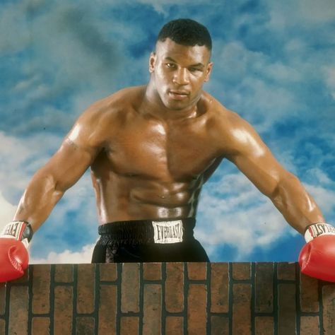 Muscle Up, Keep Pushing, Mike Tyson, How I Feel, Monday Motivation, Never Give Up, Boxing, All Black, Profile Picture