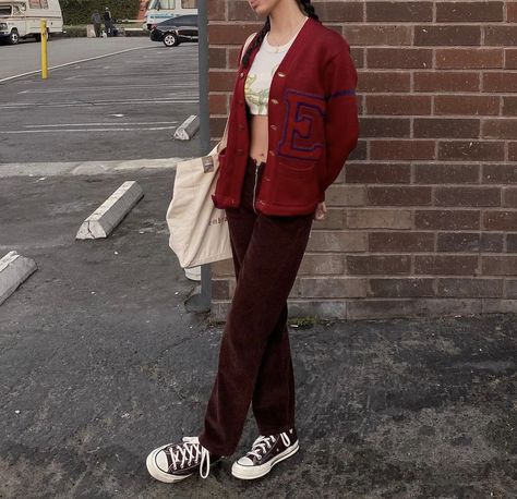 School Lovers, Red Converse Outfit, Brown Converse, Zipper Pants, Outfits With Converse, Fall Fits, Outfits Winter, Last Post, Part 4