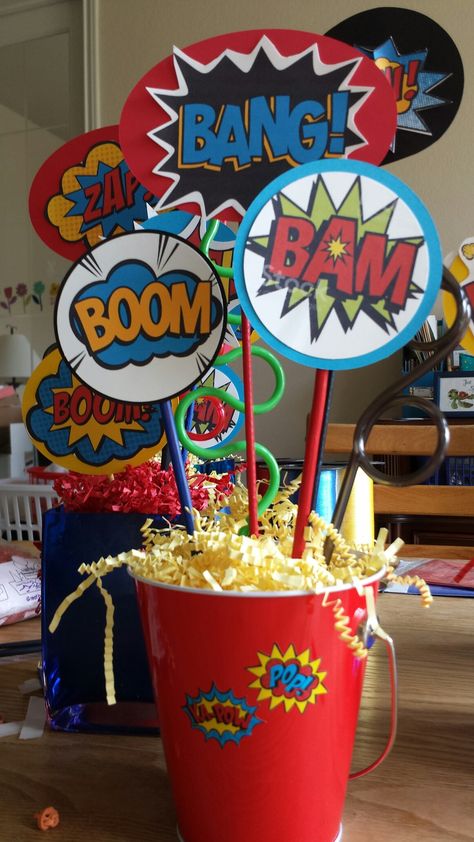 Centerpiece for superhero party Superhero Centerpiece, Superhero Birthday Party Decorations, Wonder Woman Birthday Party, Superman Birthday Party, Superhero Party Decorations, Superman Party, Marvel Birthday Party, Marvel Party, Superman Birthday