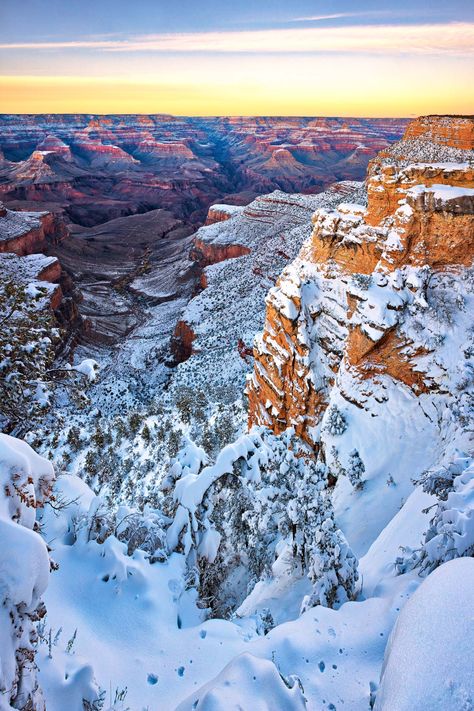 Grand Canyon In Winter, Grand Canyon Snow, Vacation Outfits Winter, Grand Canyon Winter, Grand Canyon Hotels, Arizona Winter, Grand Canyon Vacation, Grand Canyon Hiking, Grand Canyon Village