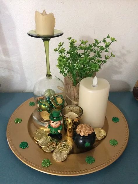 St Patricks Day Table, St Pattys Party, St Patrick's Day Tree, March Decor, St Patricks Decorations, St Patricks Day Ideas, St. Patrick's Day Diy, St Patrick Day Treats, St Patricks Day Decor