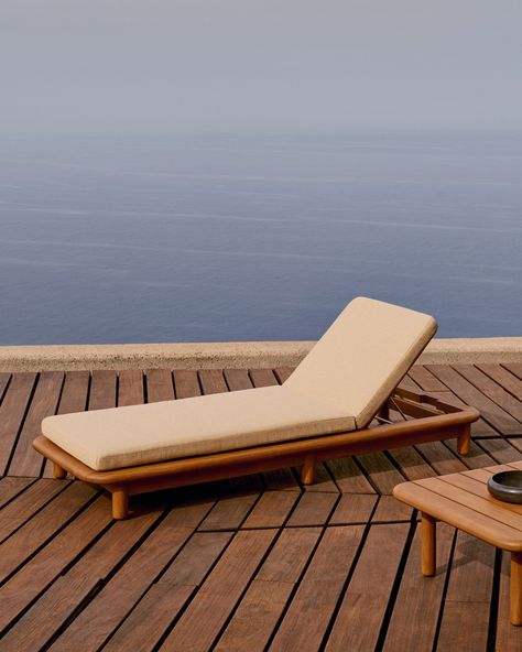 Relax in style on the Turqueta sun lounger, featuring solid teak wood and a sophisticated toasted brown hue. 🌟🪑 Its durable design and plush, removable cushions make it perfect for any outdoor retreat. #KaveHome #Teak #SunLounger #LuxuryOutdoors #PatioStyle Garden Side Table, Teak Wood Furniture, Stylish Coffee Table, Sun Lounge, Luxurious Bed, Outdoor Stools, Outdoor Retreat, Garden Sofa, Sideboard Furniture