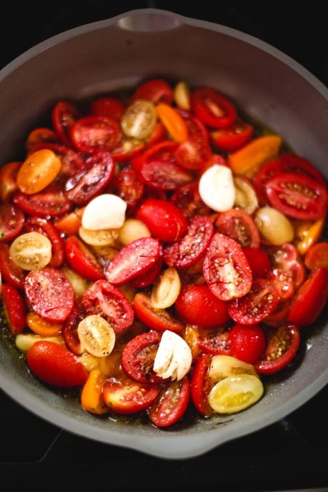 Tomato & Garlic Confit | My Stir Crazy Kitchen Tomato Garlic Confit, Pizza Side Dishes, How To Store Tomatoes, Pizza Sides, Tomato Confit, Confit Recipes, Garlic Confit, Breakfast Cocktails, Crazy Kitchen