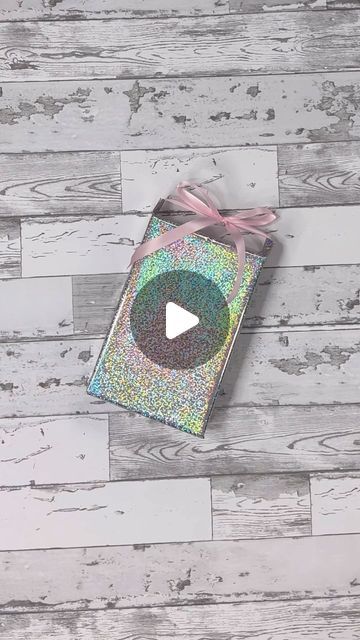 Small Box For Gift, Box Hacks, Box For Gift, Instagram Gift, Roll Ups, How To Turn, Small Boxes, Gift Cards, Gift Box