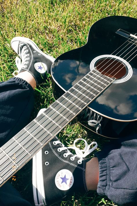 Summer Aesthetic, Acoustic Guitar, Aesthetic Art, Guitar, Tumblr