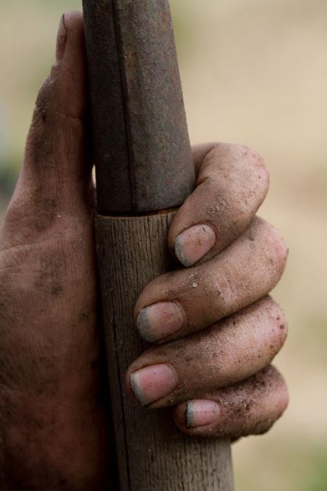 Ben Hatfield Dirty Hands, Down On The Farm, Critical Role, Character Aesthetic, Avatar The Last Airbender, The Last Airbender, Country Life, Farm Life, You Nailed It