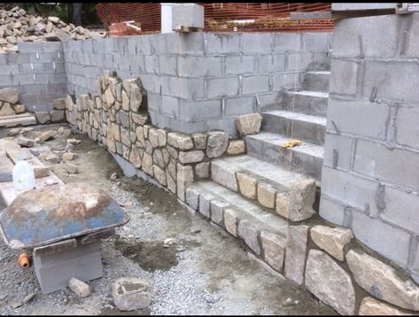 Build Stone House, Stone Wall Garden Ideas, Building A Stone Wall, Stone Walls Garden, Landscaping Retaining Walls, Outdoor Stone, Stone Masonry, Front Yard Landscaping Simple, Have Inspiration