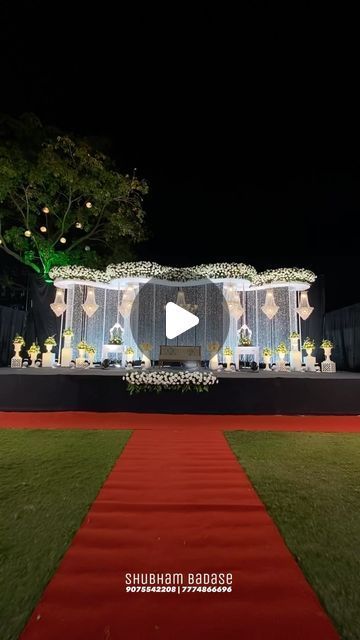 S H U B H A M   B A D A S E on Instagram: "Reception stage. . . . . . #receptiondecor #stage #wedding #weddingstage #decor #lightshow #photographers_of_india #flowerdecor #stagedecor" Marriage Reception Stage Decorations, Entry Decorations Wedding, Stage Decorations Wedding Receptions, Weeding Stages, Marriage Stage Decoration Weddings, Reception Entry Ideas, Marriage Decoration Stage, Stages For Wedding, Stage Decoration For Wedding