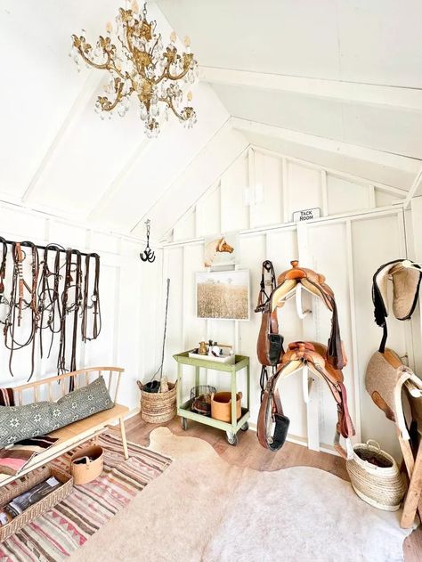 Tack Room Makeover, Saddle Organization, Organized Tack Room, Tack And Feed Room Ideas, Stable Ideas Tack Room, Western Tack Room, Tack Shed Ideas, Stable Organization, Tackroom Ideas