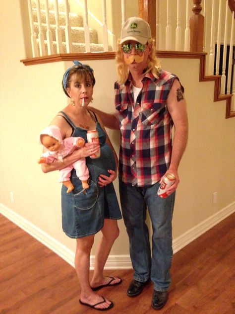 Trailer trash couple. Aussie Costume, Aussie Icons Costume Ideas, Trashy Costume, Trailer Park Trash Costume, Trailer Trash Costume, Trailer Trash Party Outfits Women, Trailer Trash Aesthetic, Hillbilly Costume, Trash Costume