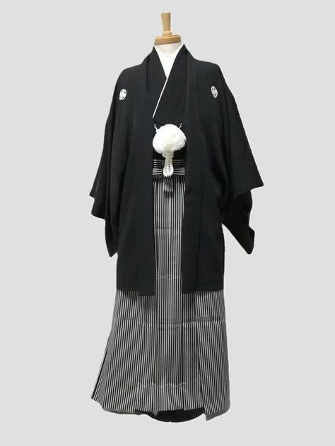 The quality is a good surprise the dress is very beautiful I am very happy the value for money is excellent the dress is lined Men's Kimono, Haori Jacket, Party New Year, Male Kimono, Kimono Fabric, Pants Style, Wedding Formal, Skirt Style, Japanese Outfits