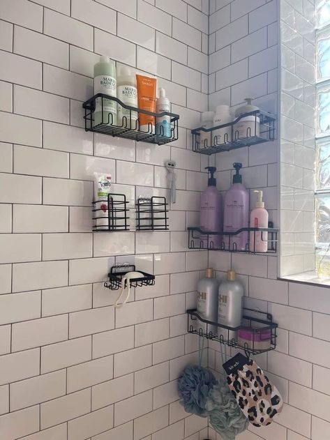 Shelves For Bathroom, Bathroom Shower Organization, Shower Caddies, Dorm Bathroom, Shower Organizer, Aesthetic Old, Small Bathroom Organization, Classy Home, Restroom Decor