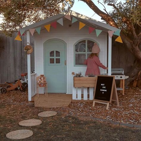 Garden Wendy House, Outdoor Cubby House, Cubby House Ideas Outdoor, Cubby House Colour Ideas, Cubby House Colours Scheme, Wendy House Colour Ideas, Wendy House Interior, Kids Cubby House Ideas, Kids House Playhouses