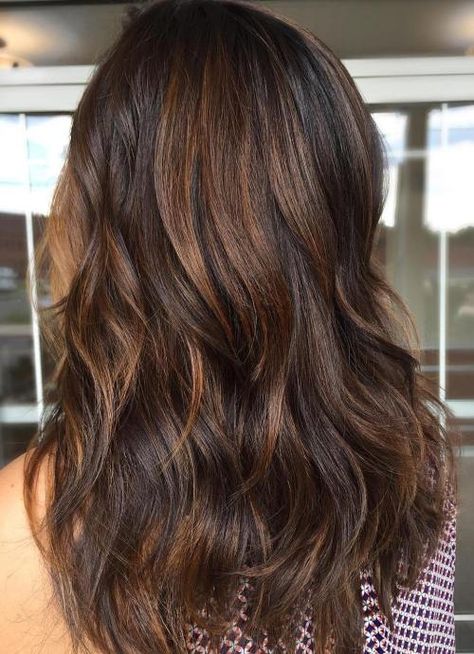 Long Layered Hair with Light Brown Highlights Layered Dark Hair With Highlights, Layered Dyed Hair, Layered Dark Hair, Dyed Hair Brown, Layers Long Hair, 2017 Hairstyles, Trendy We Fryzurach, Gf Food, Highlighted Hair