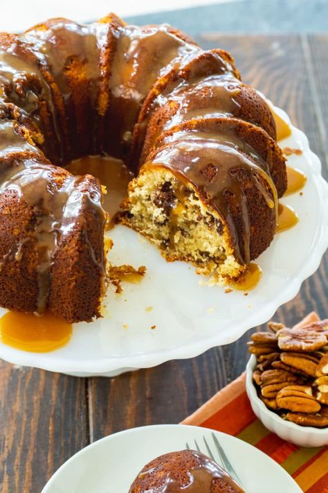 Pecan Pie Bundt Cake with brown sugar glaze. Pecan Pie Bundt Cake, Pecan Bundt Cake, Almond Banana Bread, Gluten Free Banana Cake, Spicy Southern Kitchen, Vegetarian Bake, Apple Spice, Brown Sugar Glaze, Southern Kitchen