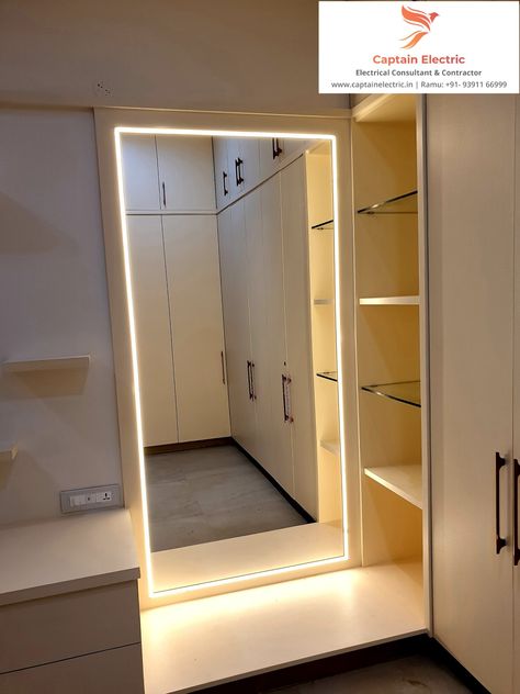 Mirror In Walkin Closet, Lighting For Dressing Table, Dressing Mirror Lighting Ideas, Mirror With Profile Light, Walk In Closet Mirror Ideas, Dressing Table Mirror Lights, Dressing Table Lighting Ideas, Dressing Mirror Design Wall, Latest Cupboard Designs For Bedroom