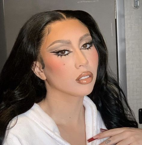 Kali Uchis Aesthetic Makeup, Kali Uchis Face, Kali Uchis Inspired Makeup, Kali Uchis Eye Makeup, Kali Uchis Makeup Look, Kali Uchis Makeup, Kali Uchis Style, Editorial Makeup Looks, Celebrities Makeup