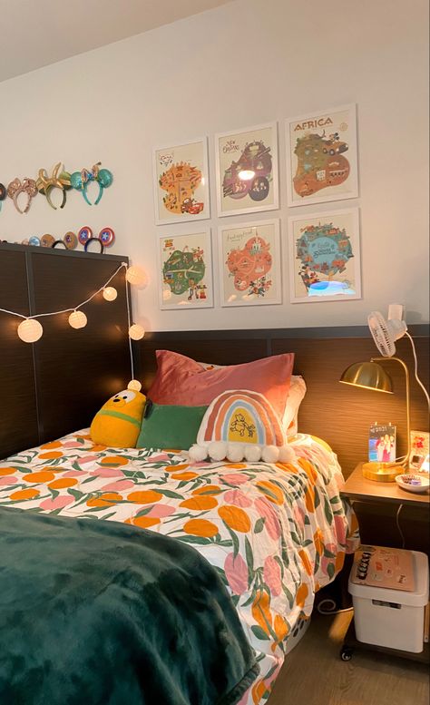 Disney Master Room, Disney Bedroom Decor For Adults, Disney Aesthetic Room Decor, Disney Inspired Room Decor, Subtle Disney Room, Dcp 2x2 Room, Disney Theme Bedroom Ideas, Dcp Room Decor 2x2, Disney Bedroom Decor