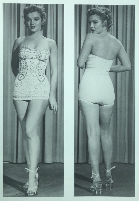 Marilyn Monroe modelling costumes for We’re Not Married in 1952 Marilyn Monroe Modeling, 1950s Body Type, Marilyn Monroe Bathing Suit, Marilyn Monroe Full Body Pictures, 50s Body Type, Marylin Monroe Outfits, 50s Models, Marilyn Monroe Body, Marilyn Monroe Wedding