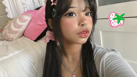 ᴋɪᴛᴛʏ🎀 (@k1ttybr4t) • Instagram photos and videos Pc Instagram, Egirl Makeup, Bright Eye Makeup, Kawaii Makeup, Video Reels, Cool Makeup Looks, Doll Makeup, Cute Makeup Looks, Video Download