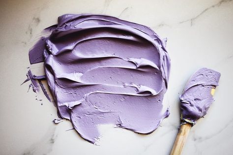 Learn How to Make a beautiful shade of Lavender Food Coloring by following this simple template of instructions. Lavender Colour Cake, Lavender Food, The Color Lavender, Food Coloring Mixing Chart, How To Make Purple, Brown Food Coloring, Lavender Cookies, Purple Food Coloring, Lavender Cake