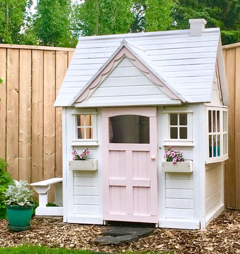 Playhouse Makeover — The Walnut Homestead Diy Playhouse Makeover, Diy Coop, Playhouse Makeover, Childrens Playhouse, Rabbit House, Diy Playhouse, Chicken Coop, Colorful Decor, Coop