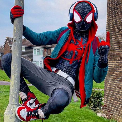 Miles Morales Spiderman Costume, Miles Morales Costume, Costume Spiderman, Spiderman Outfit, Miles Spiderman, Image Spiderman, Spiderman Costume, Spiderman Cosplay, Miles Morales Spiderman