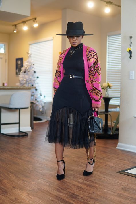 Something Different — Angelle's Life Extravagant Outfits, Church Outfit Black Women, Bag Ysl, Church Fits, Color Combos Outfit, Suede Style, Short Women Fashion, Chic Fall Outfits, Street Style Edgy