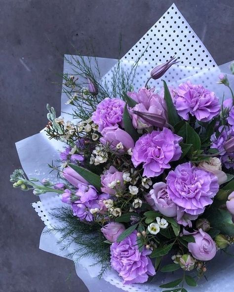 Purple Floral Bouquets, Purple Bouquet Aesthetic, Purple Flower Bouquet Aesthetic, Prom Flowers Bouquet, Purple Flower Bouquet, Purple Carnations, Carnation Bouquet, Flower Boquet, Boquette Flowers