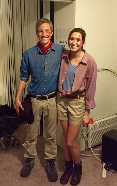 Alan and Ellie from Jurassic Park! #couplescostume Dinosaur And Paleontologist Costume, Jurassic Park Costume Couple, Jurrasic Park Couple Costume, Jurrasic Park Costume Women, Jurrasic Park Outfits, Jurassic Park Makeup, Jurassic Park Couple Costume, Jurrasic Park Family Costumes, Jurassic Park Outfit