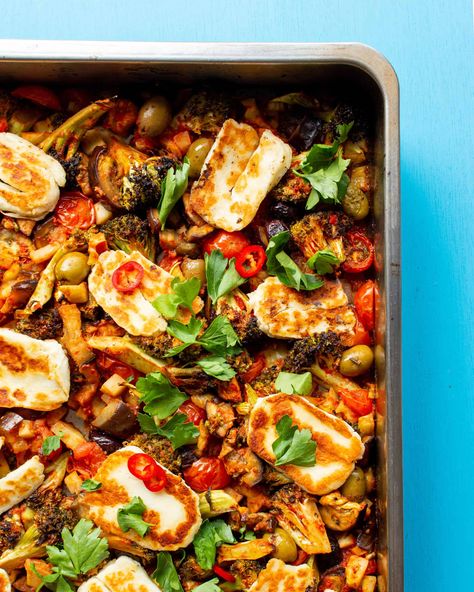 Baked Halloumi, Tomato Stew, Dinner Tray, Grilled Halloumi, Tray Bake Recipes, Vegetable Tray, Tray Bake, Baked Dinner, Lunch Bowl