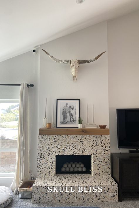 Cow Skull Over Fireplace, Decorations Above Tv, Longhorn Skull Decor, Cow Skull Decor, Cow Skulls, Bison Skull, Longhorn Skull, Longhorn Cow, Fireplace Mantel Decor