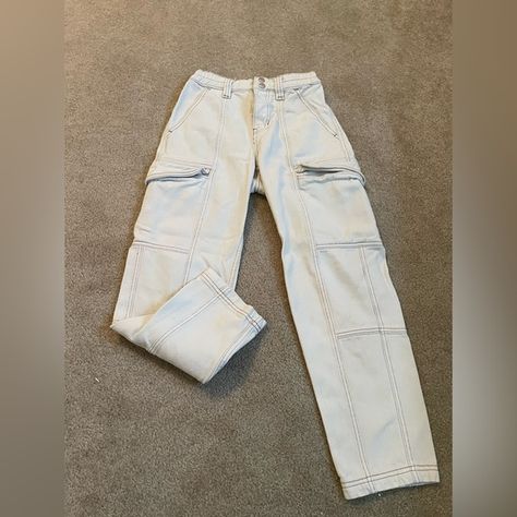 PacSun white cargo pants White Cargo Pants, Cargo Sweatpants, Pacsun, Cargo Pants, Sweatpants, Outfit Inspo, Plus Fashion, Pants, Fashion Trends